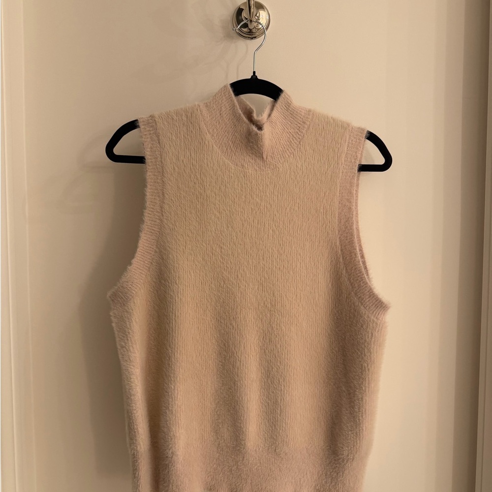 Bailey 44 Cream Sleeveless Turtleneck Sweater